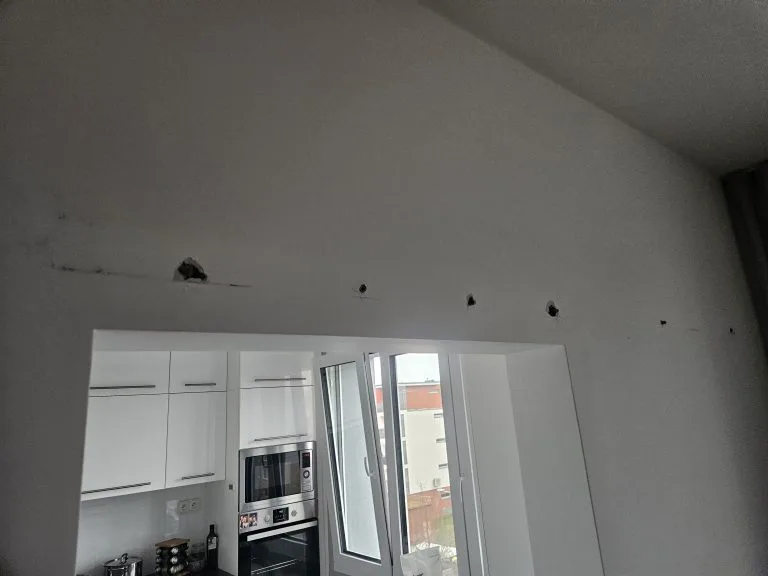 Hmoždinky jsme také odstranili